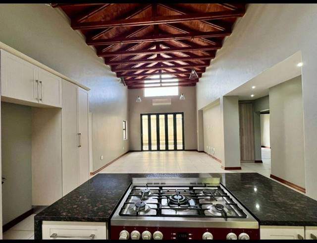 3 BEDROOM HOUSE FOR SALE IN COPPERLEAF ESTATE